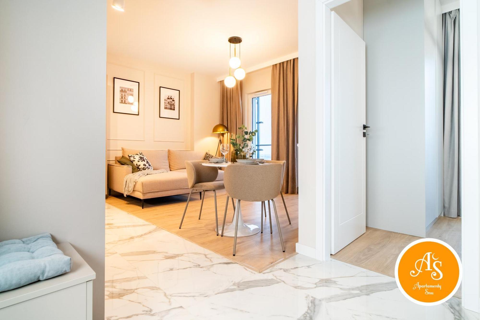 Apartamentysnu, Wola Tower Z Parkingiem Varşova Dış mekan fotoğraf